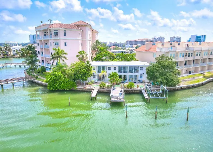 Bay Watch #1 - Weekly Apartment