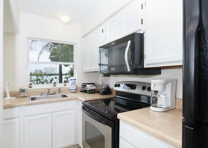 Apartment Bay Watch #1 - Weekly *