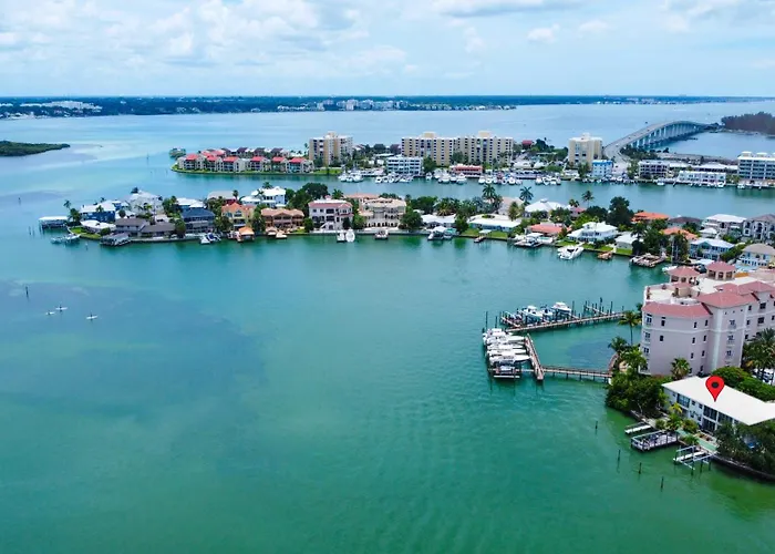 Front-row Waterfront Escape - 1br On Clearwater