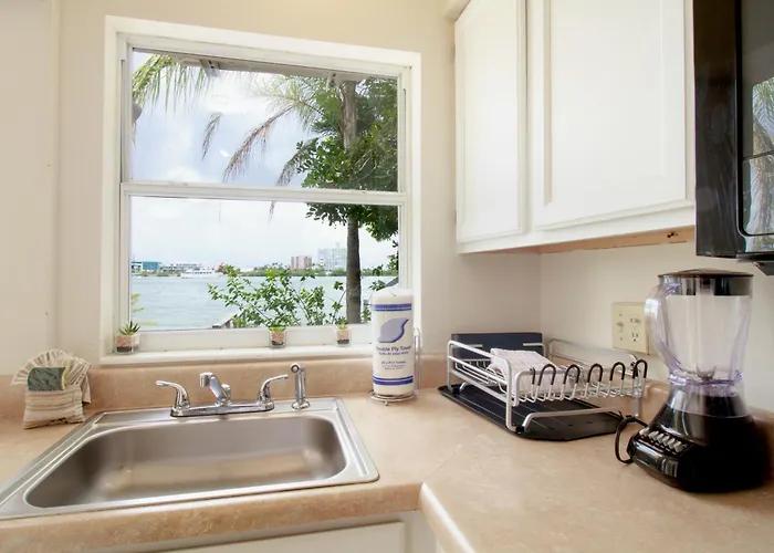 Apartment Bay Watch #1 - Weekly